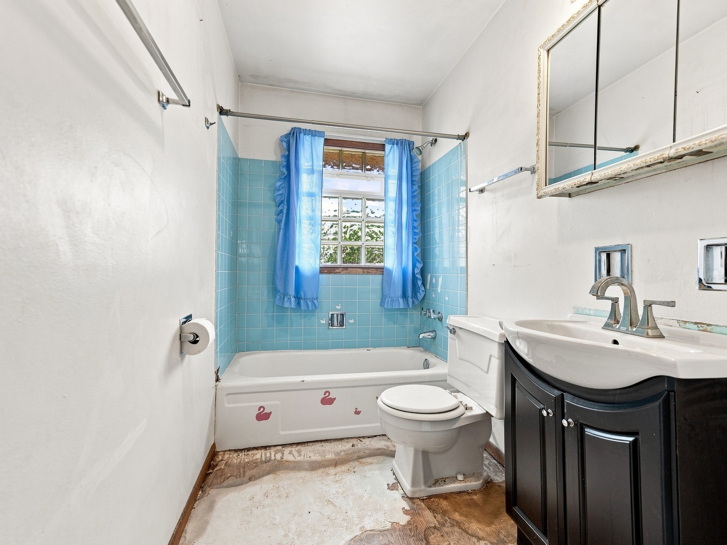 11733 S Elizabeth Street Property Photo 9