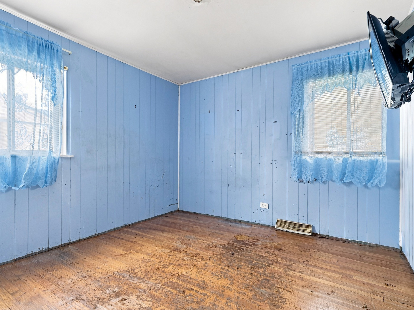 11733 S Elizabeth Street Property Photo 13