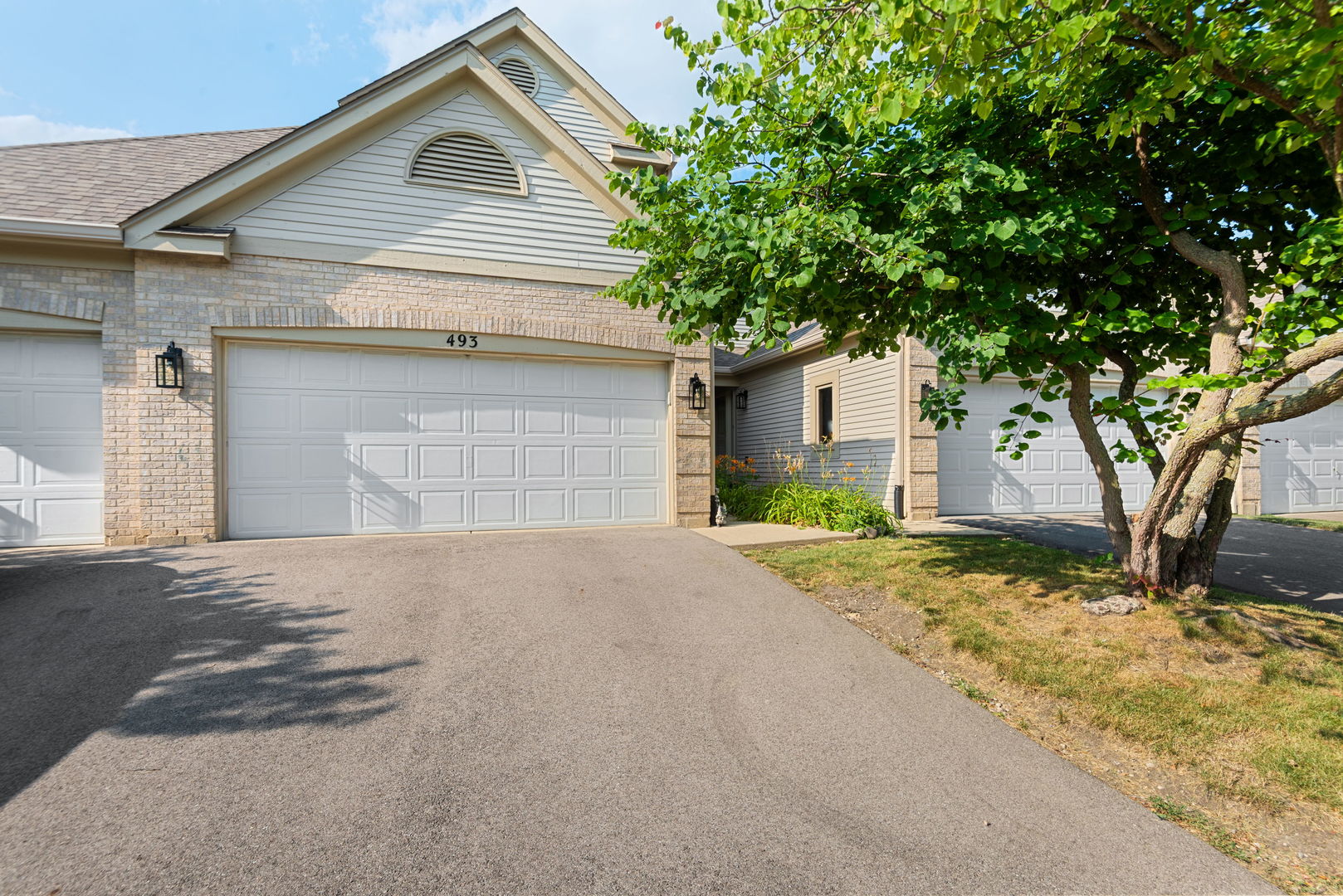 493 Doverton Lane Property Photo 1