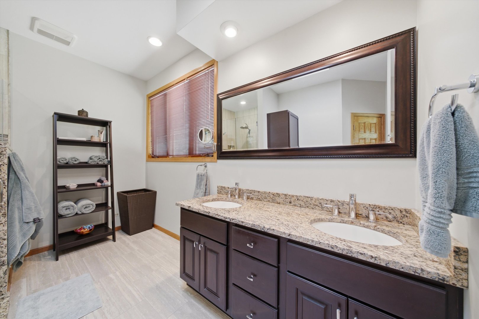 26165 N Greenbriar Court Property Photo 6