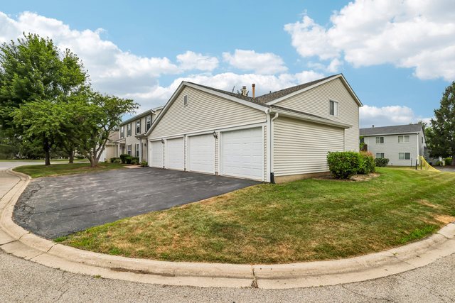 657 Thorntree Court C2 Property Photo 1