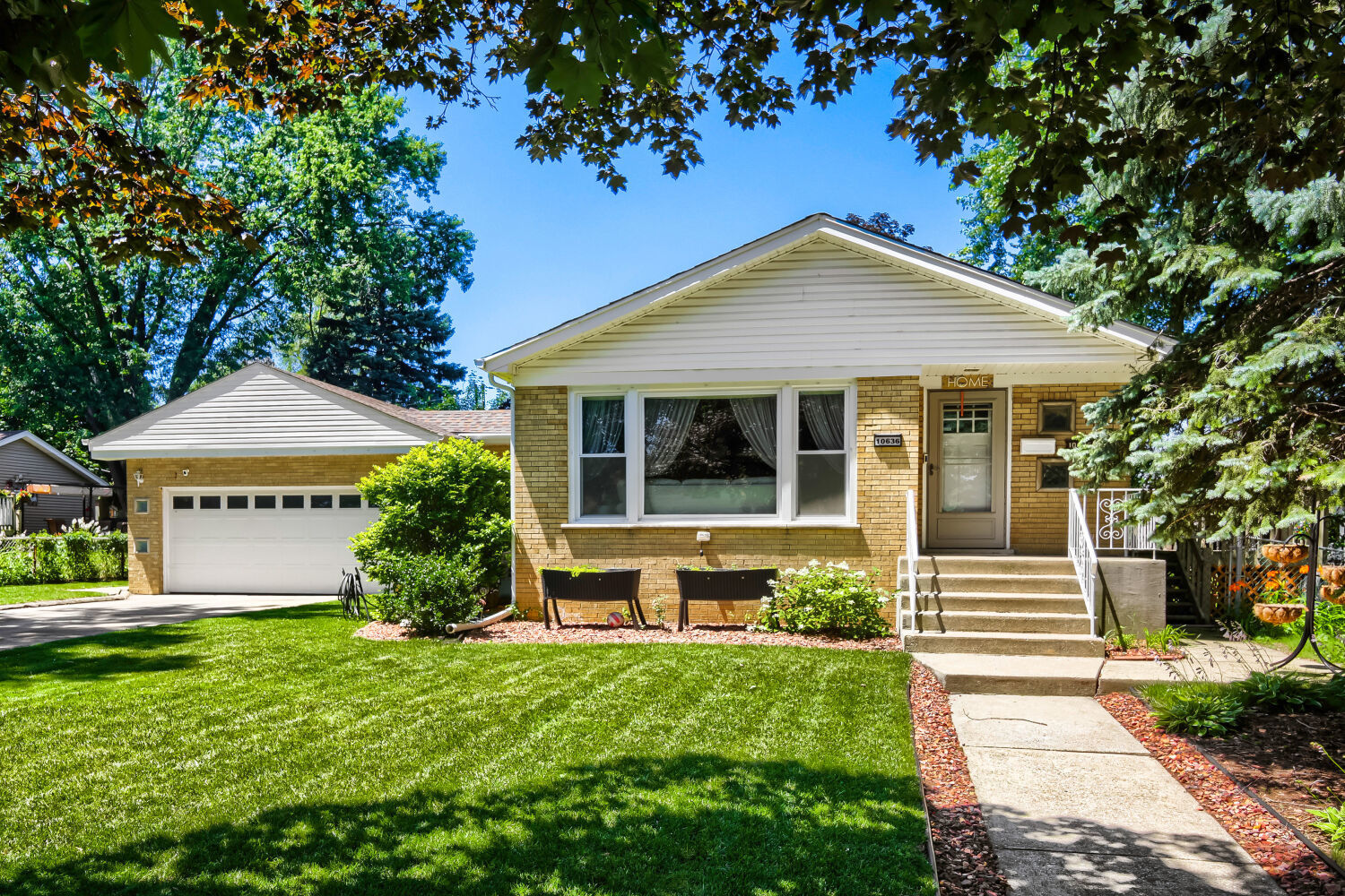 10636 Mason Avenue Property Photo 3