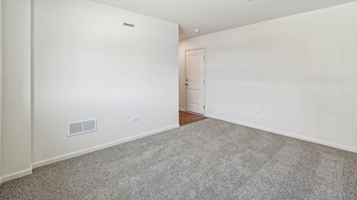 1358 Foxglove Drive Property Photo 14