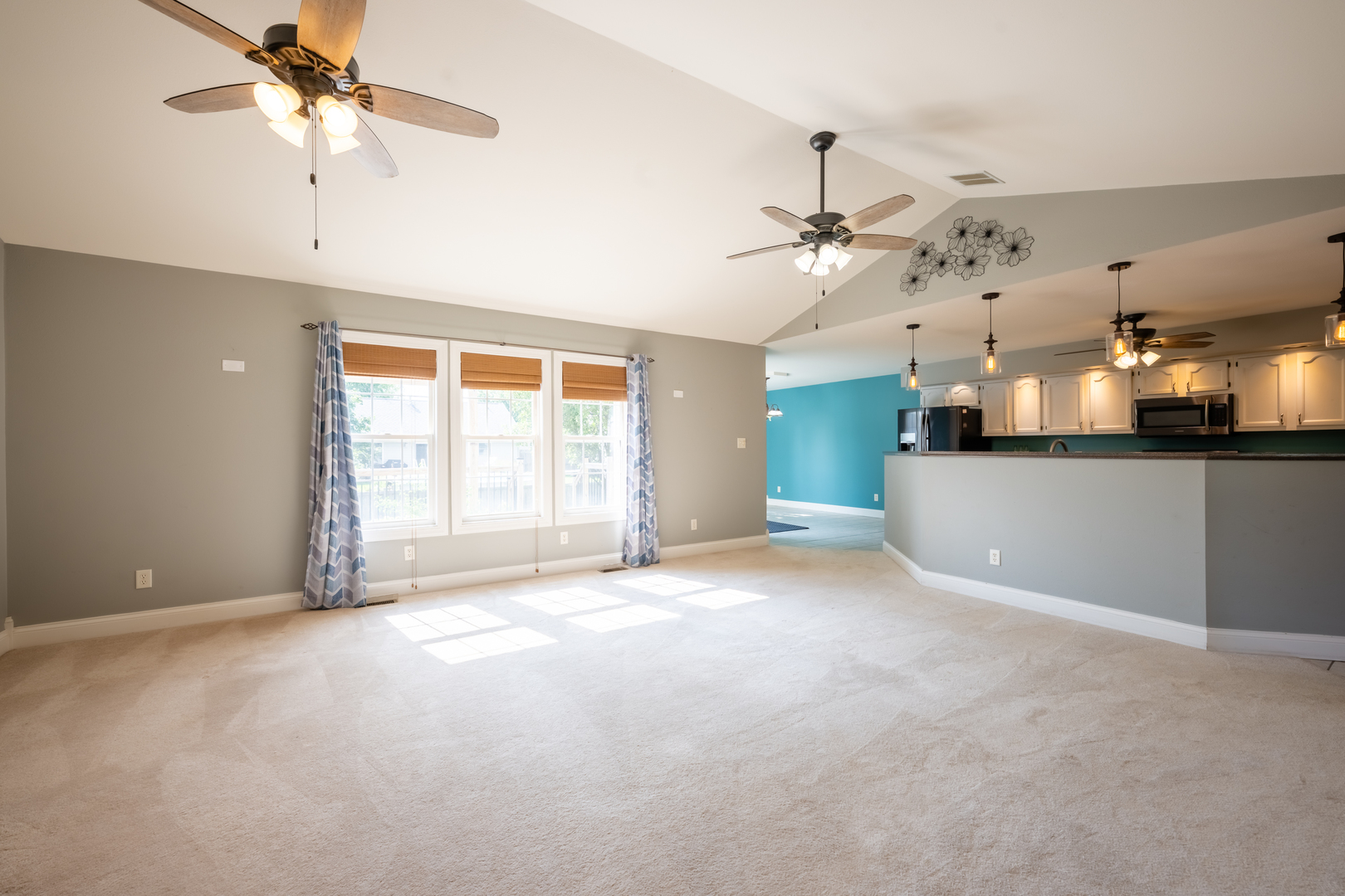 511 Winston Drive Property Photo 5