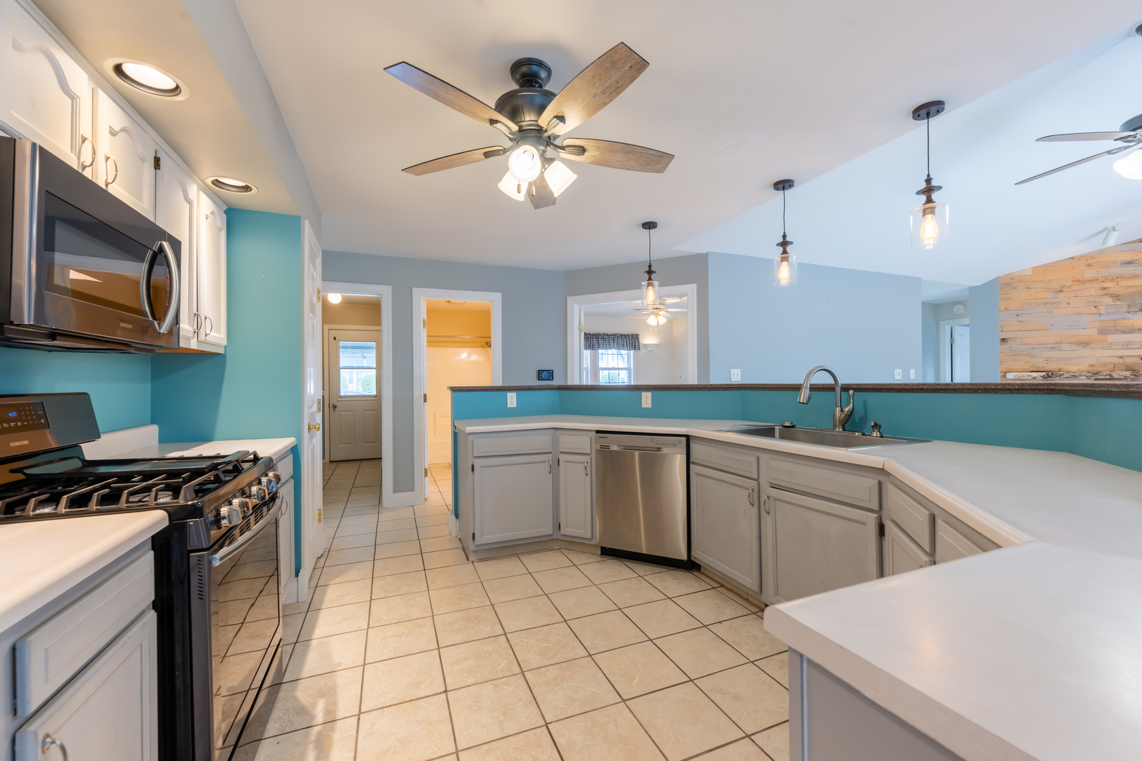 511 Winston Drive Property Photo 11