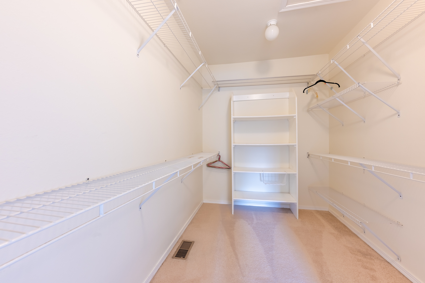 511 Winston Drive Property Photo 22