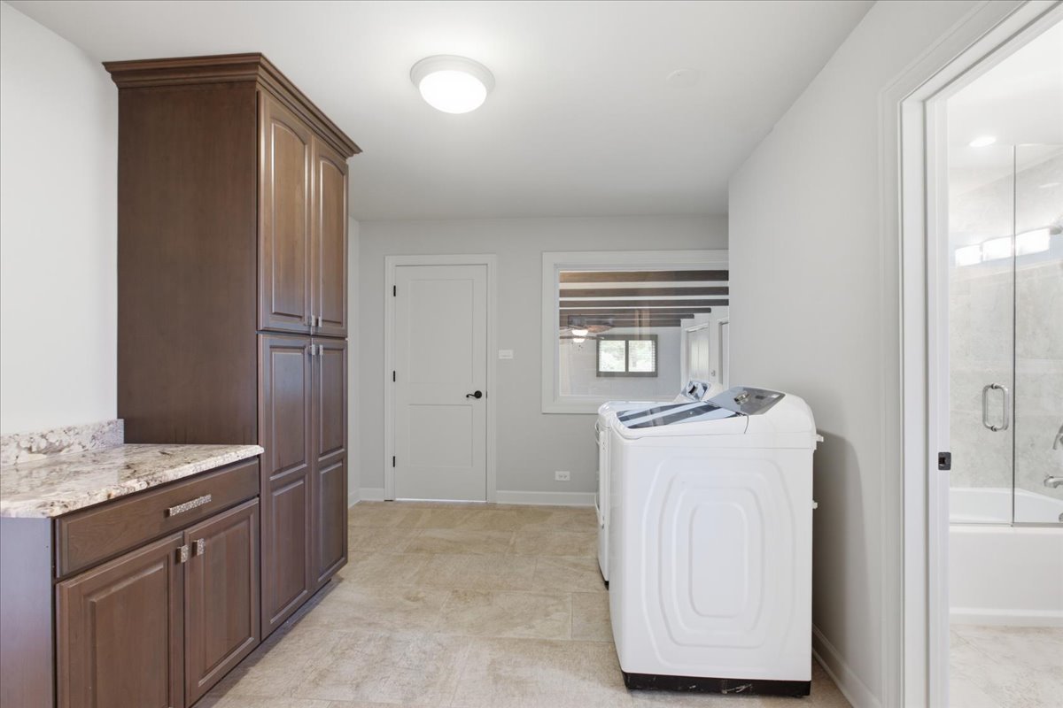 6 Meadowood Drive Property Photo 10