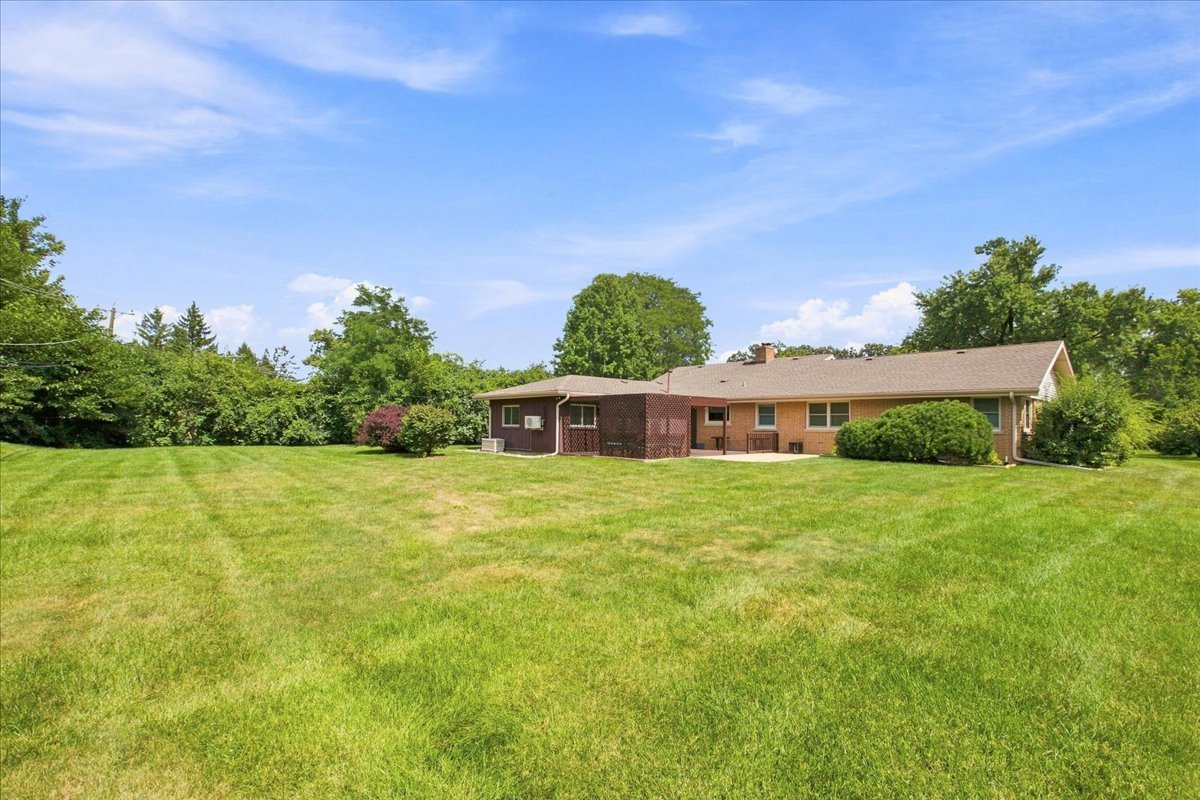 6 Meadowood Drive Property Photo 14