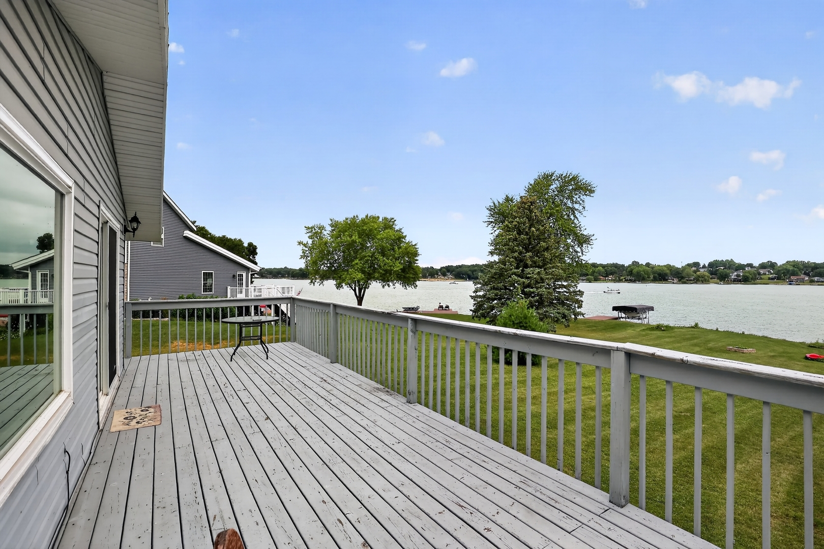 1904 Baintree Road Property Photo 4