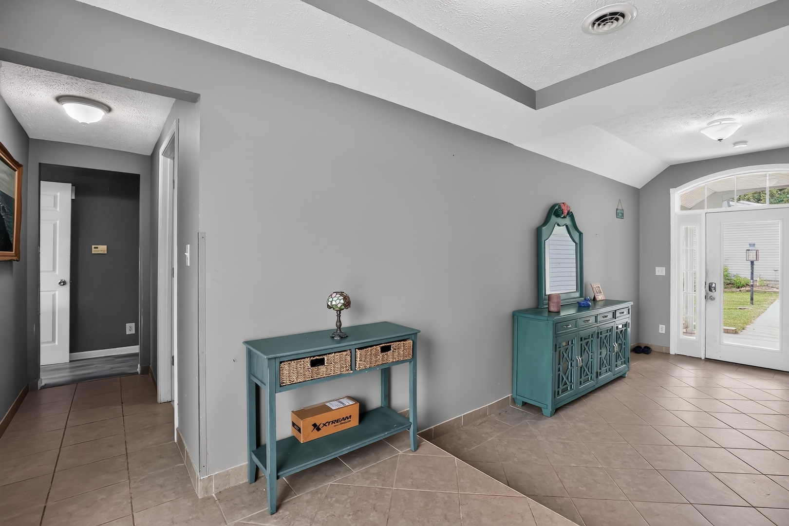 1904 Baintree Road Property Photo 6
