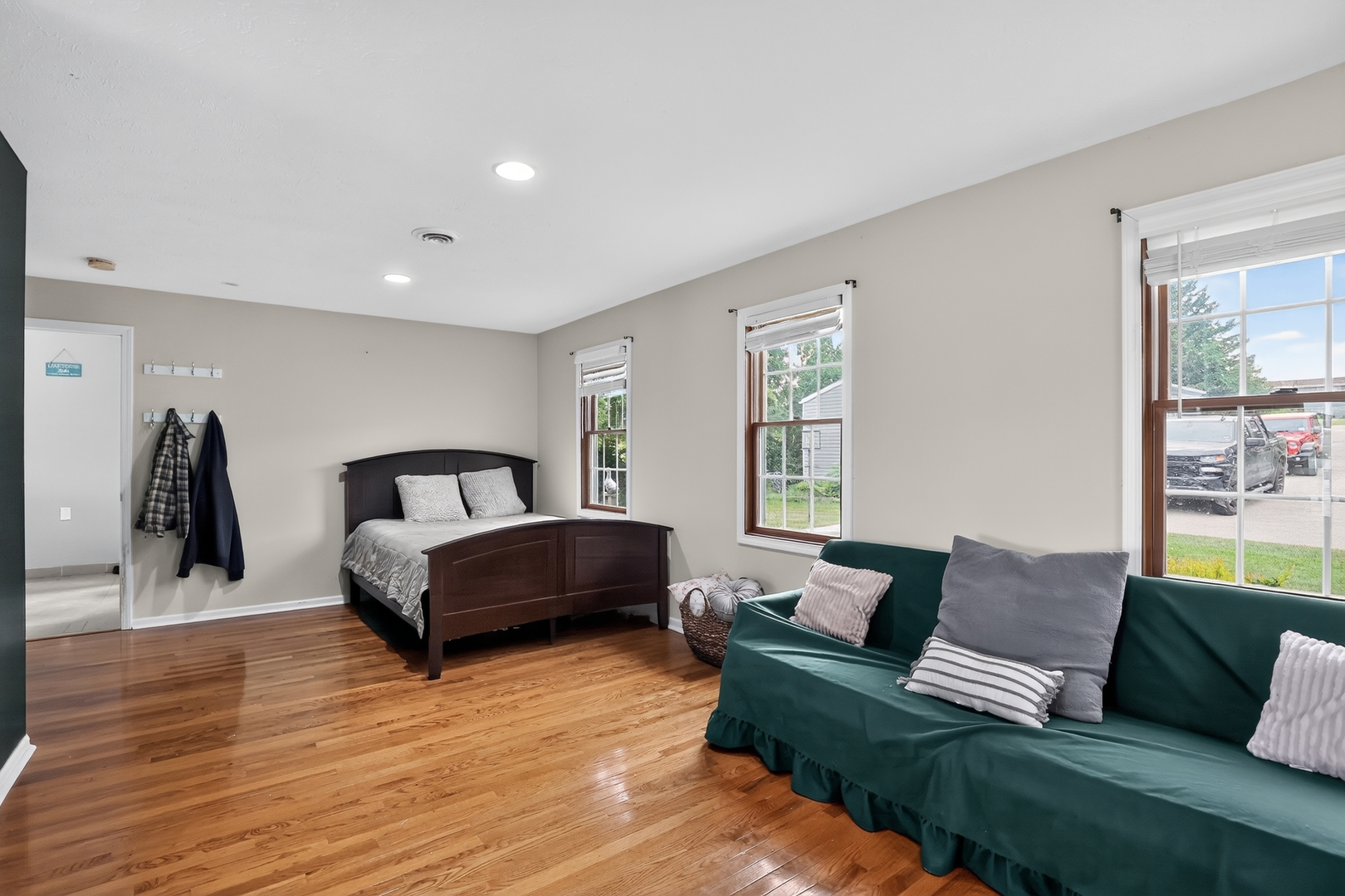 1904 Baintree Road Property Photo 13