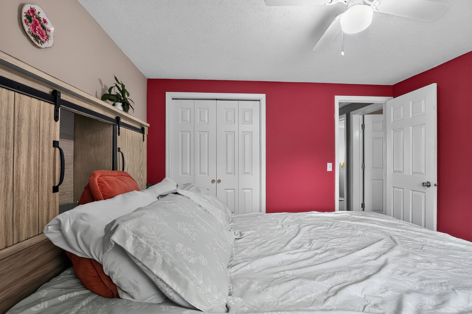 1904 Baintree Road Property Photo 16