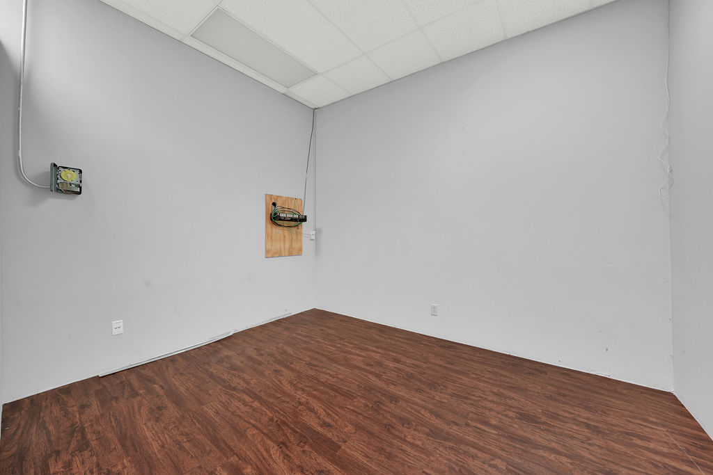 4326 S Pulaski Road Property Photo 11
