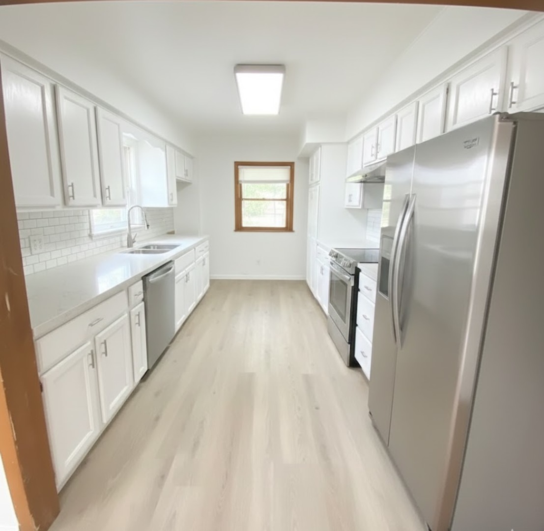 14210 S Wabash Avenue Property Photo 7