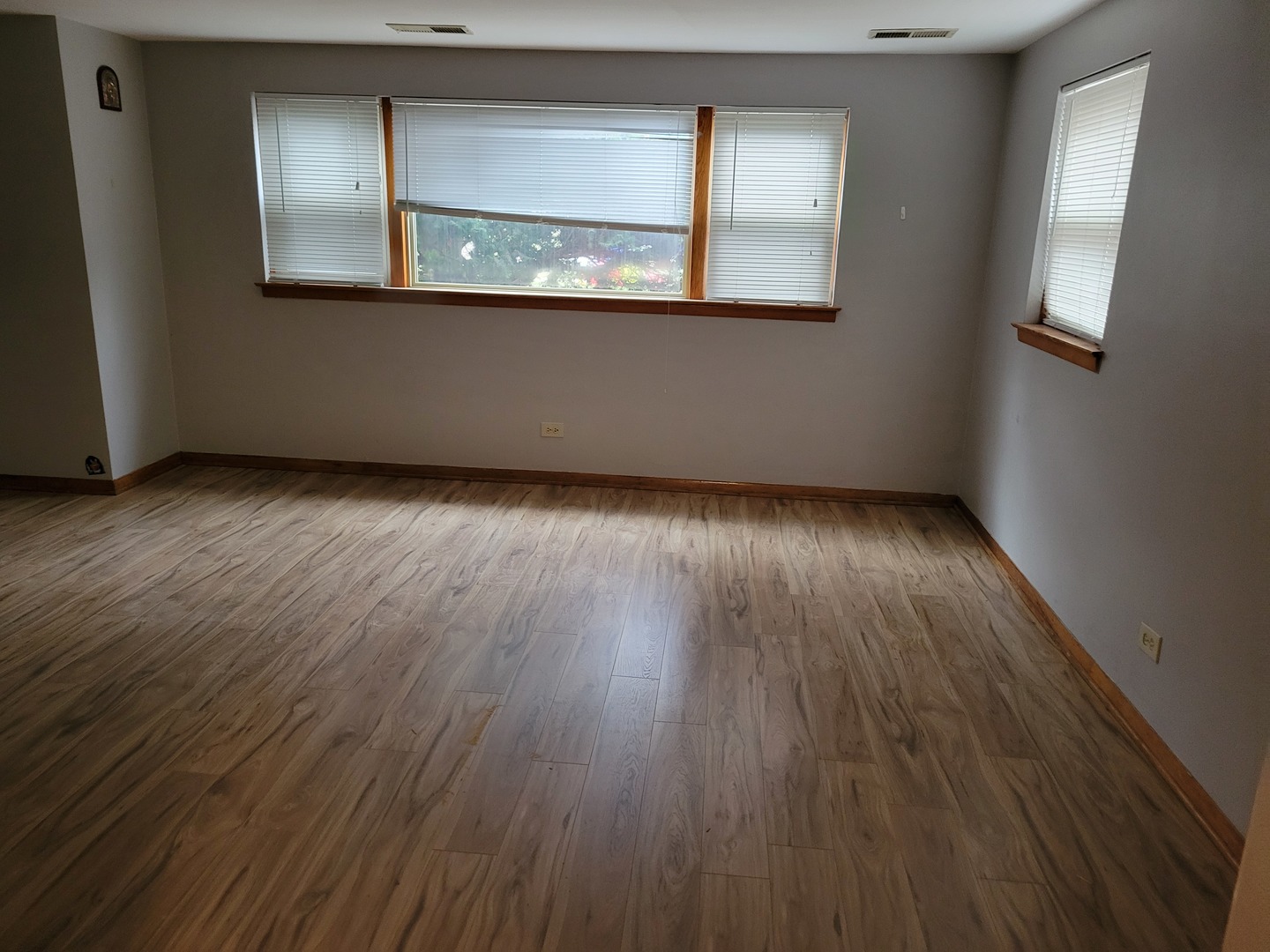 3213 Cuyler Avenue Property Photo 13