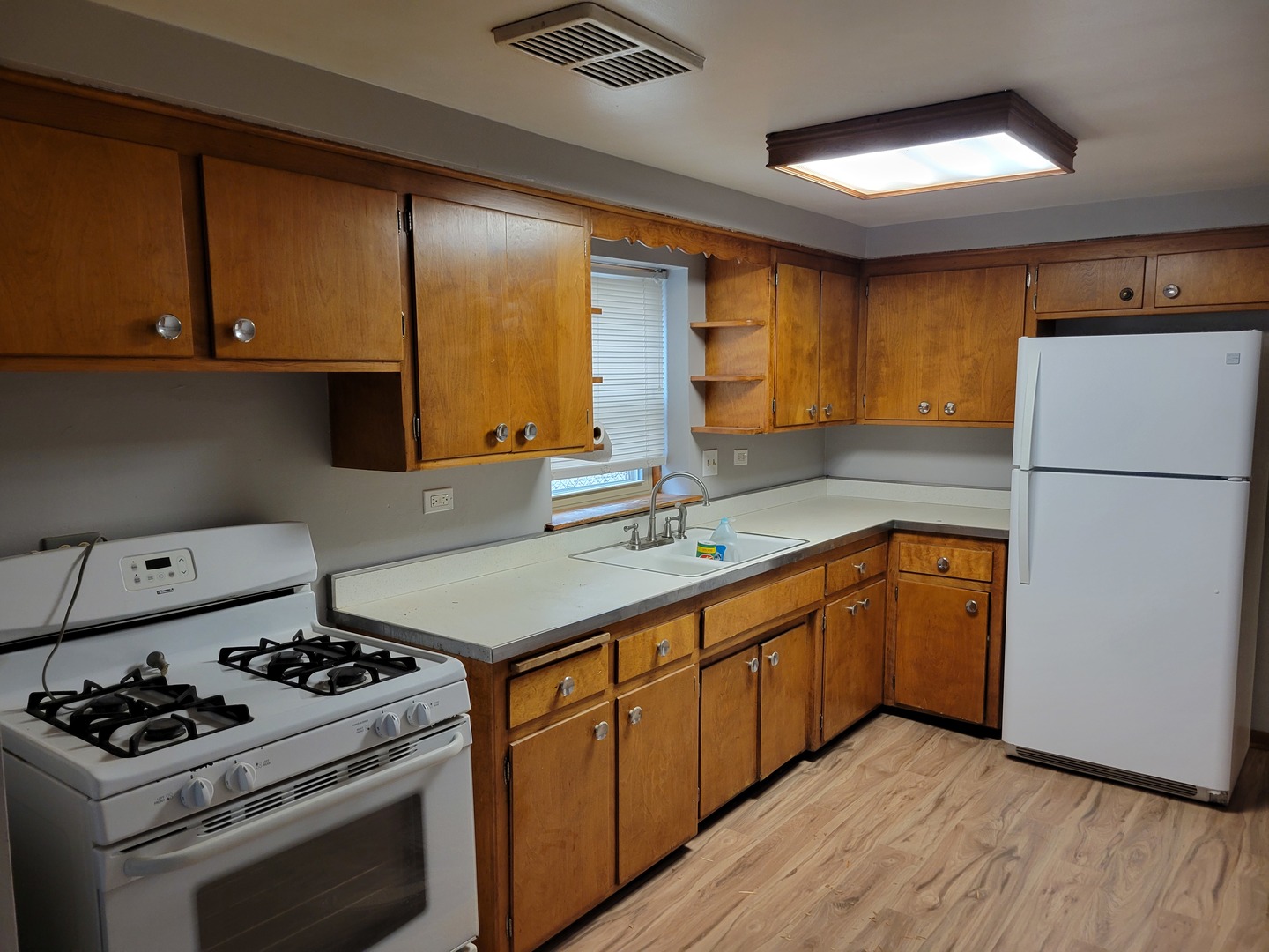 3213 Cuyler Avenue Property Photo 16