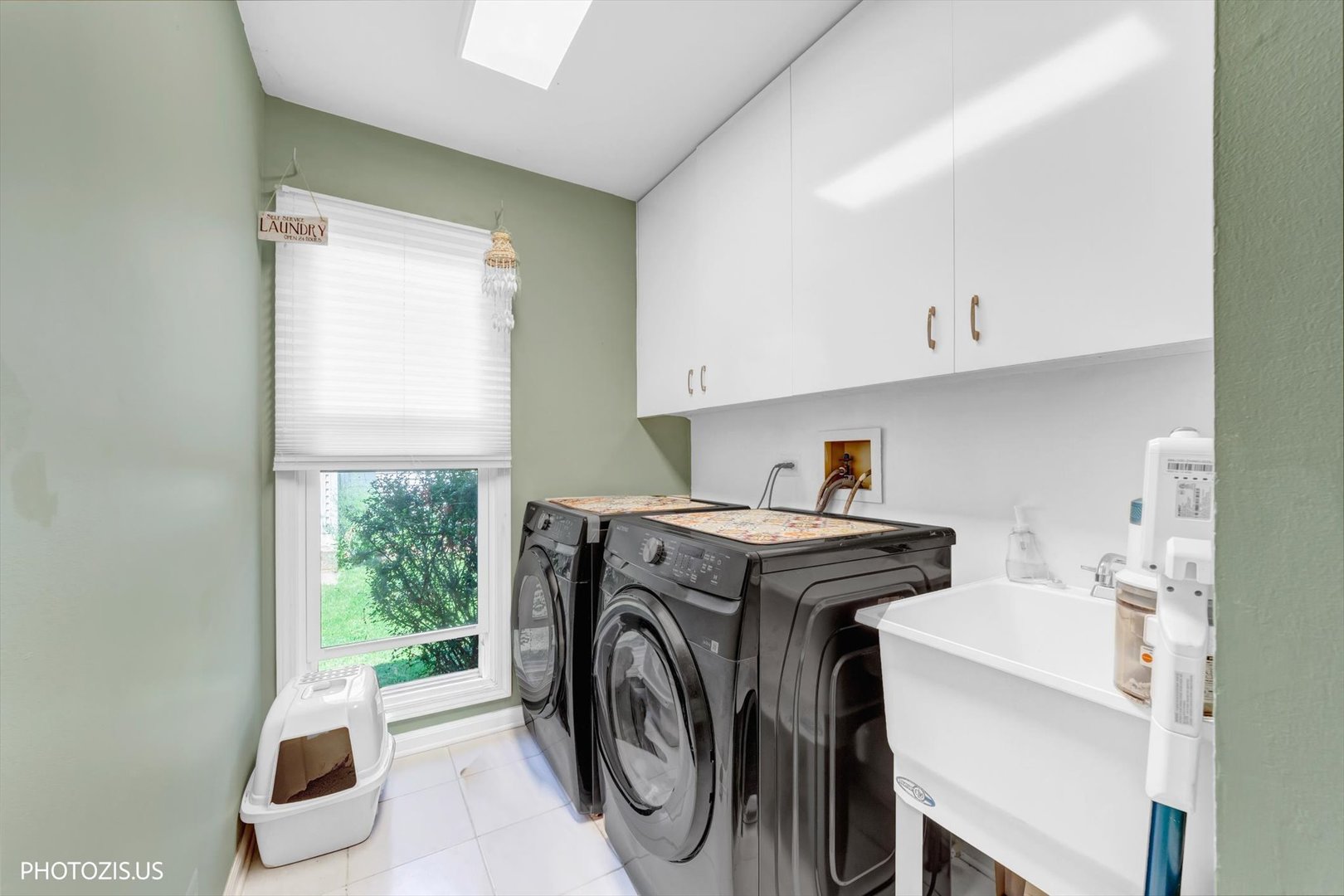 320 Ambria Drive Property Photo 16
