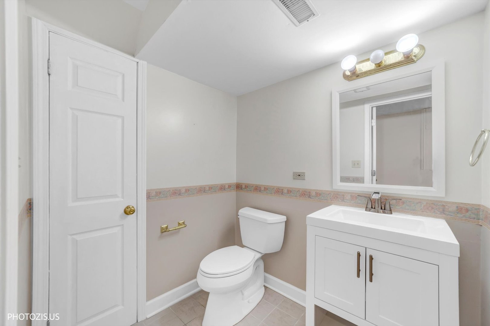 320 Ambria Drive Property Photo 30