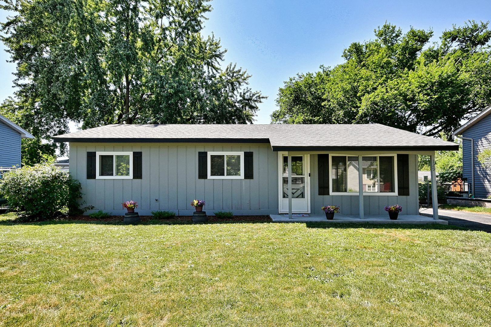 129 Springleaf Drive Property Photo 2
