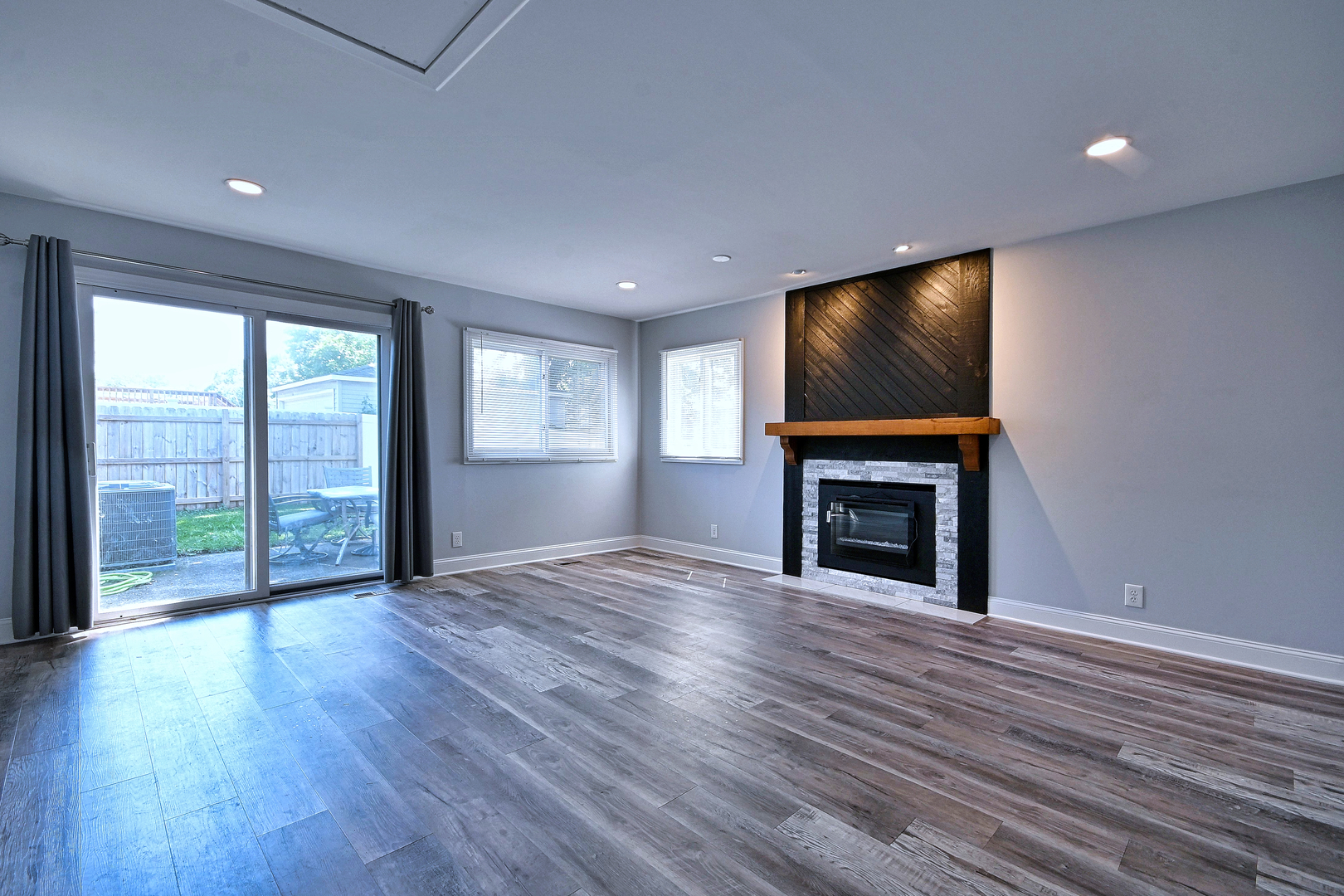 129 Springleaf Drive Property Photo 8