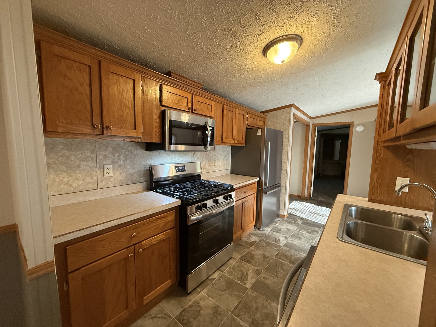 224 Oak Valley Drive Property Photo 3