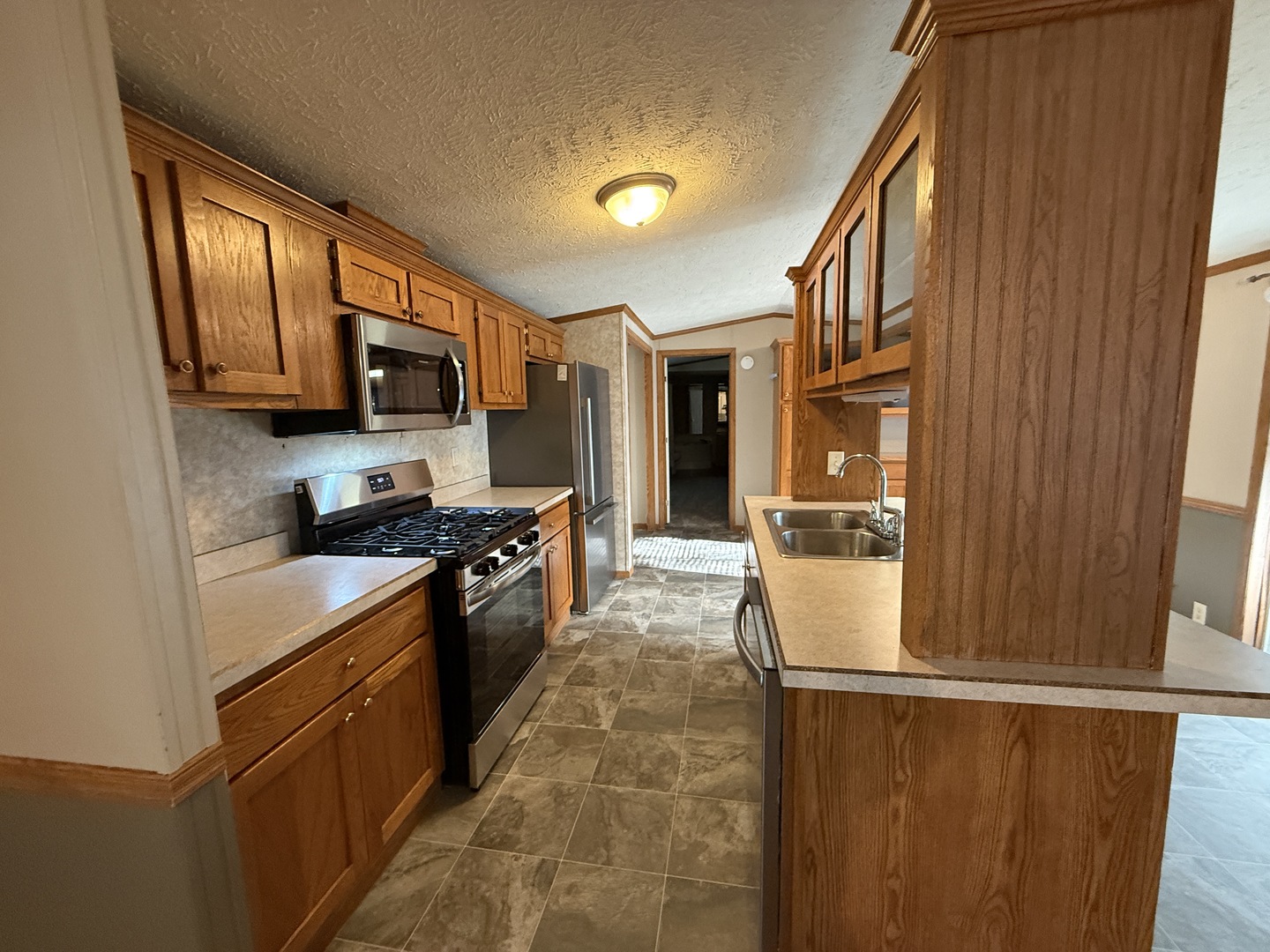 224 Oak Valley Drive Property Photo 5