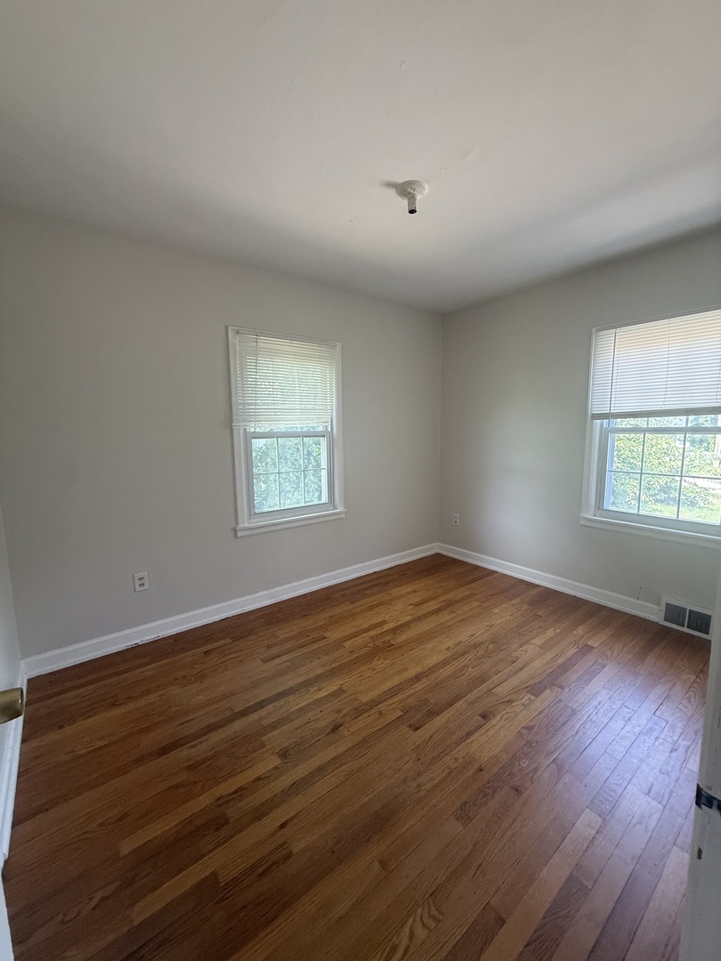 514 W 30th Street Property Photo 6