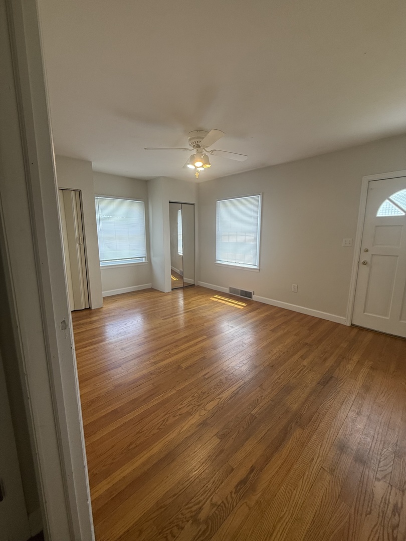 514 W 30th Street Property Photo 11