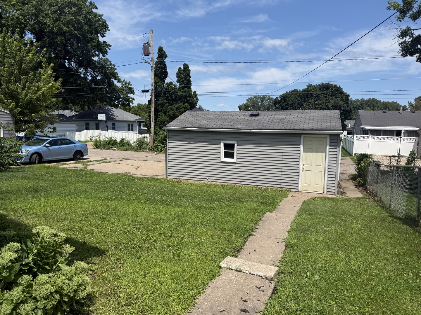 514 W 30th Street Property Photo 17