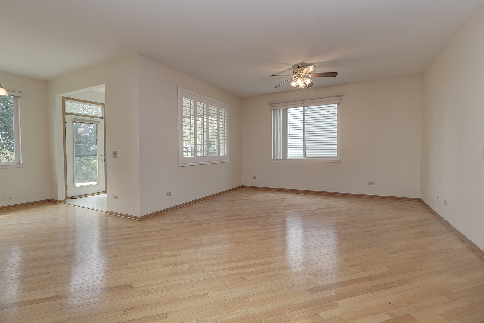 728 Holland Lane Property Photo 18