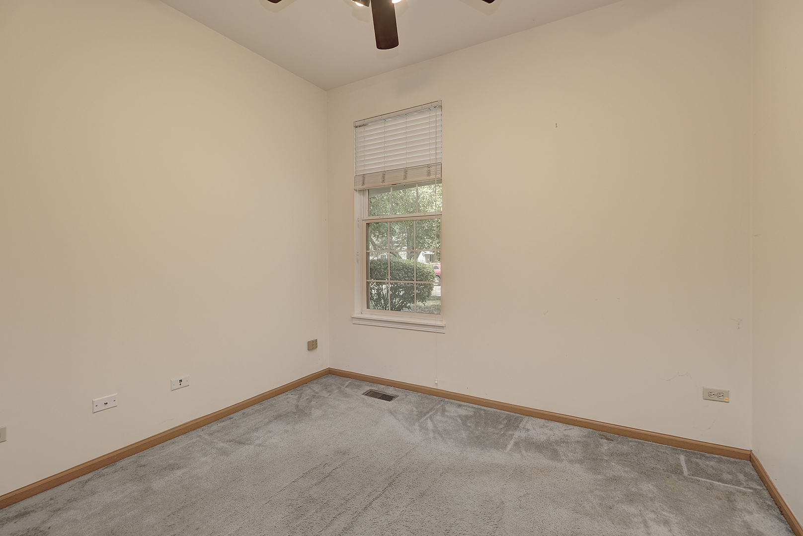 728 Holland Lane Property Photo 25