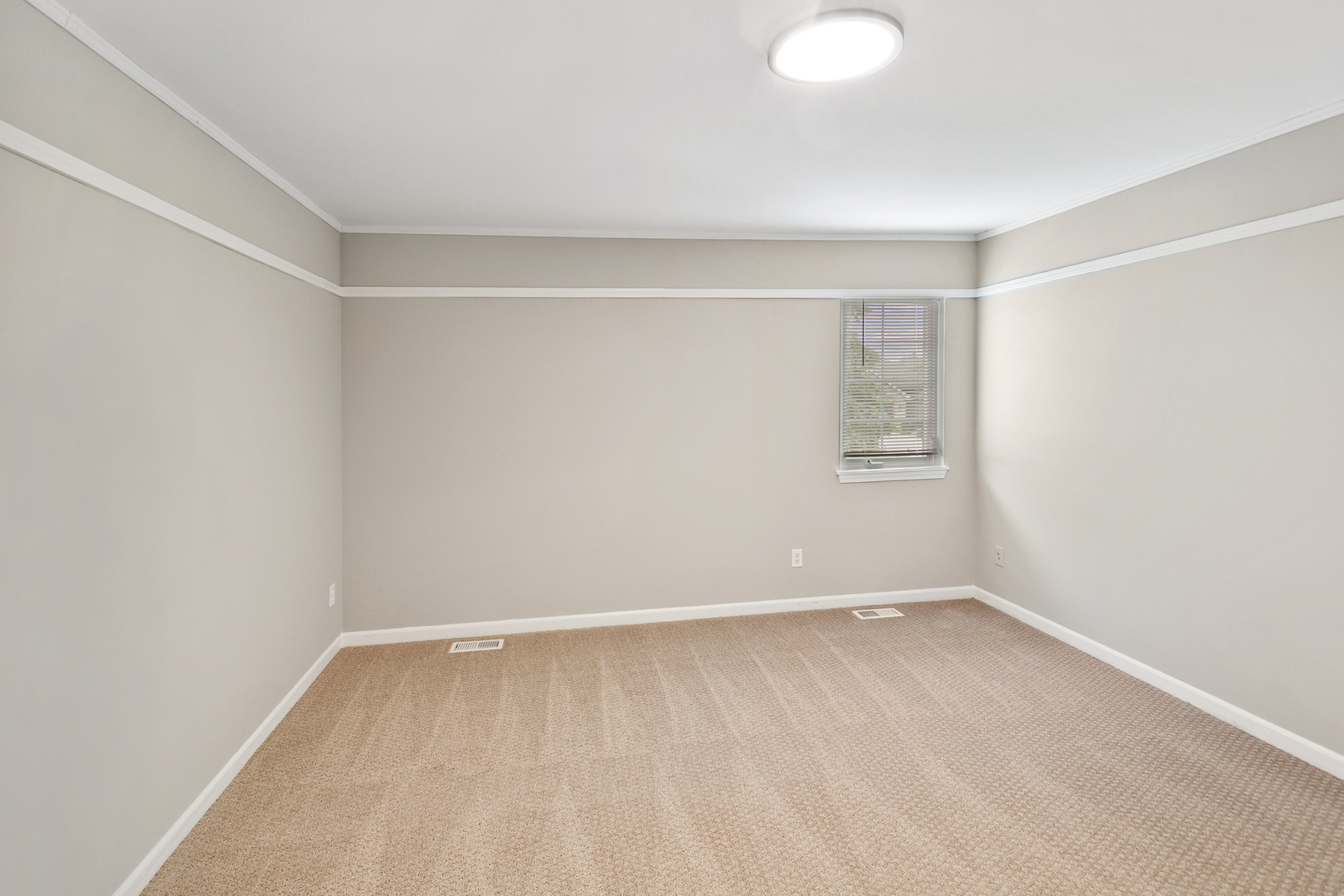 1320 E Arnold Street Property Photo 10