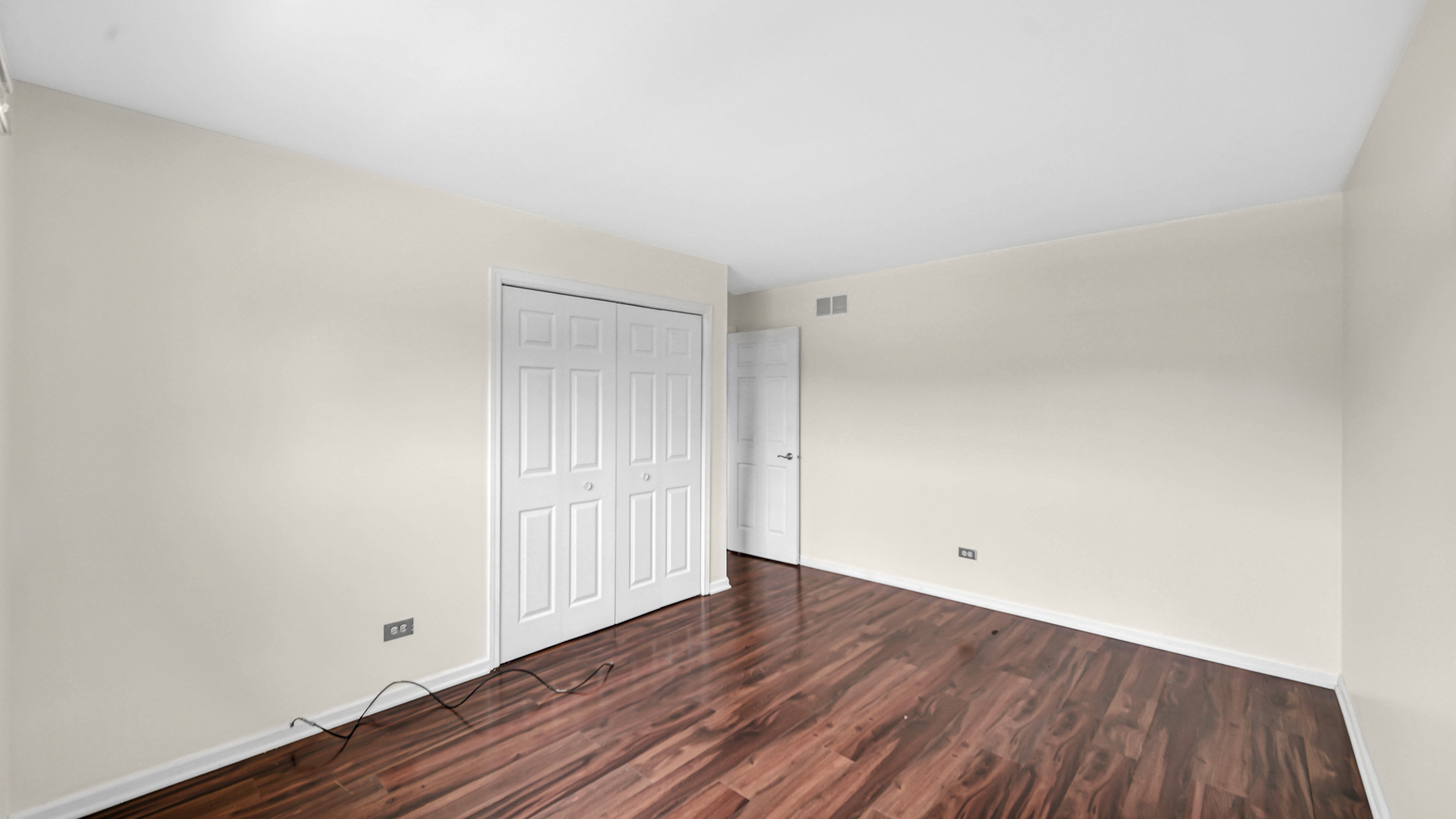 621 Escanaba Avenue Property Photo 19