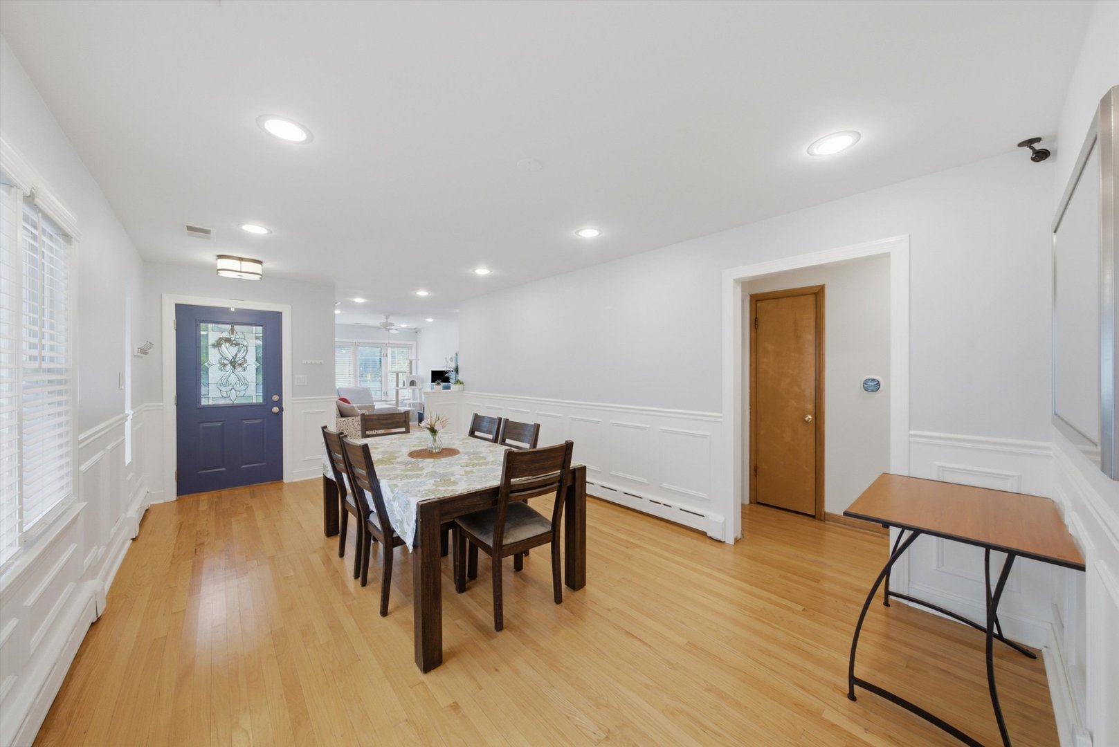 6154 W Wrightwood Avenue Property Photo 7