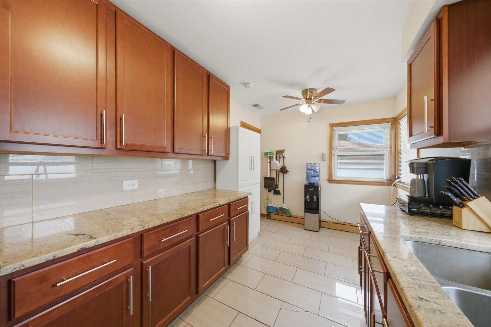 6154 W Wrightwood Avenue Property Photo 10