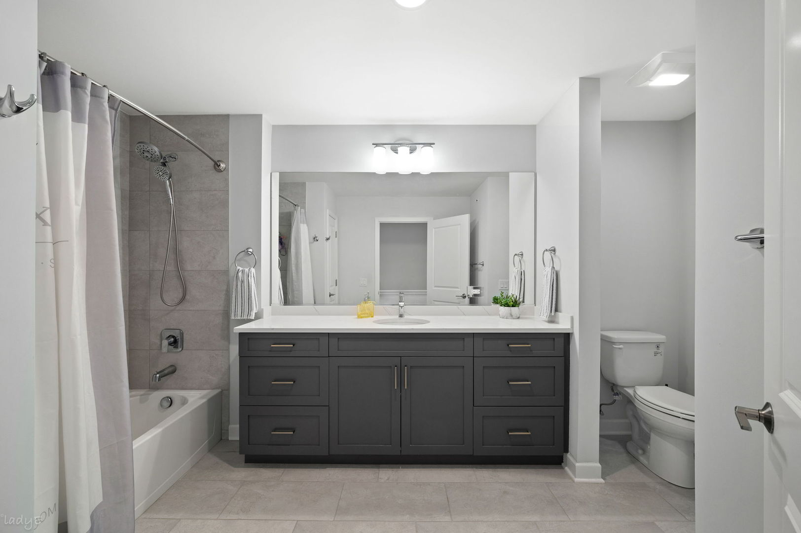 1209 Shermer Road Property Photo 16