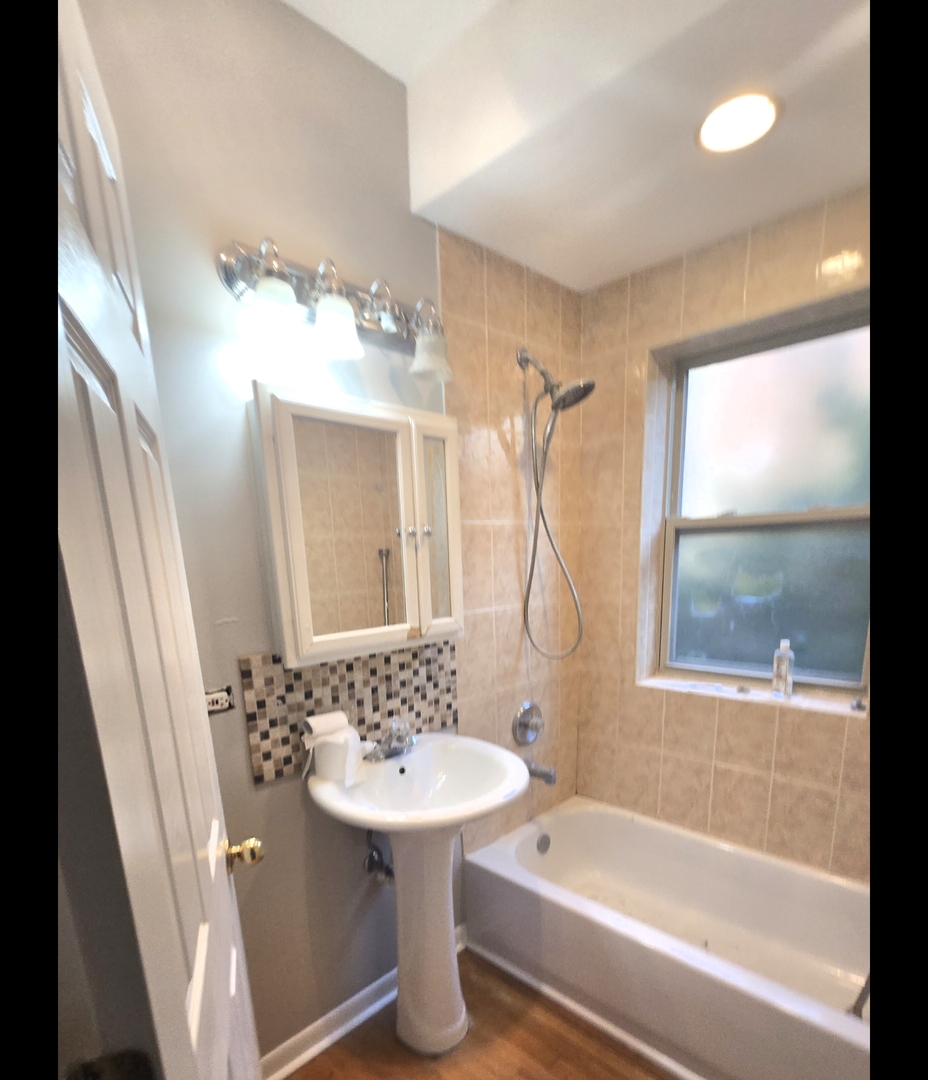 8136 S Drexel Avenue 2 Property Photo 8
