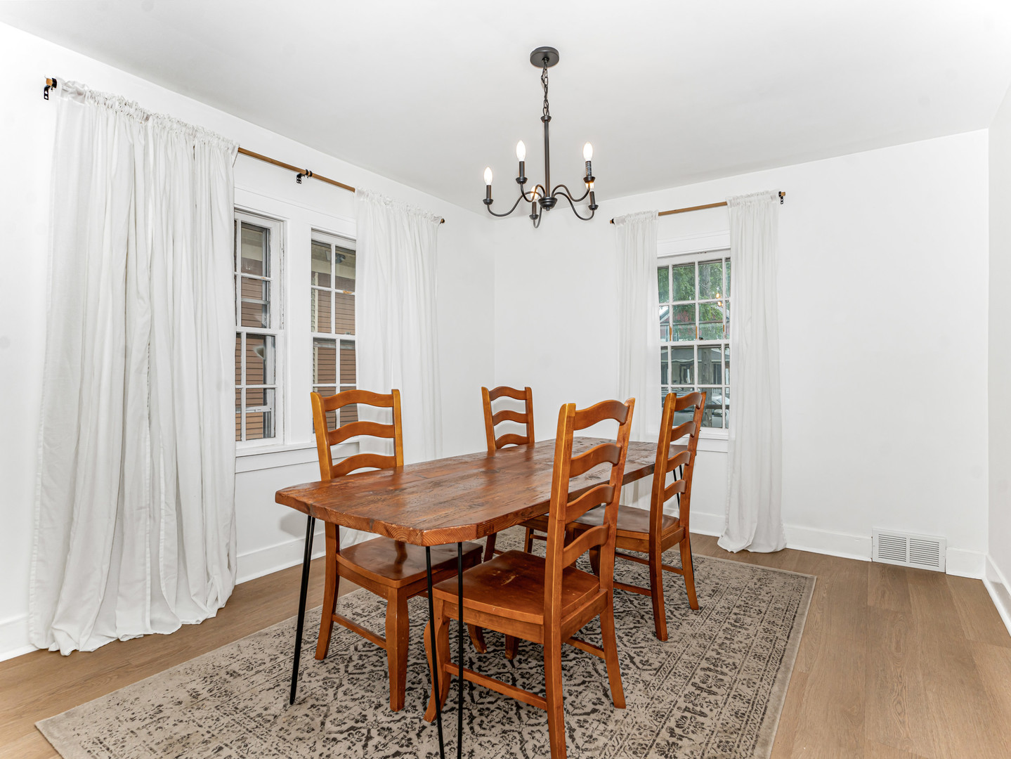 1029 Front Street Property Photo 8