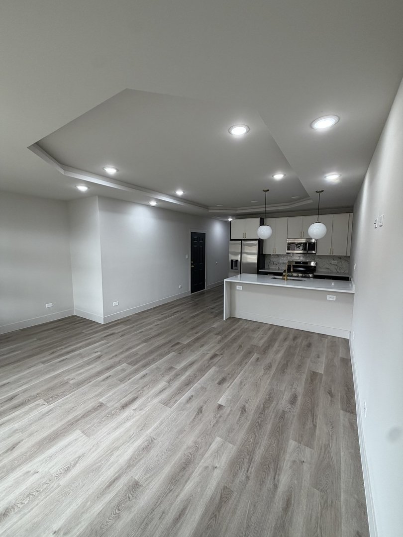 6603 S Langley Avenue 2 Property Photo 2
