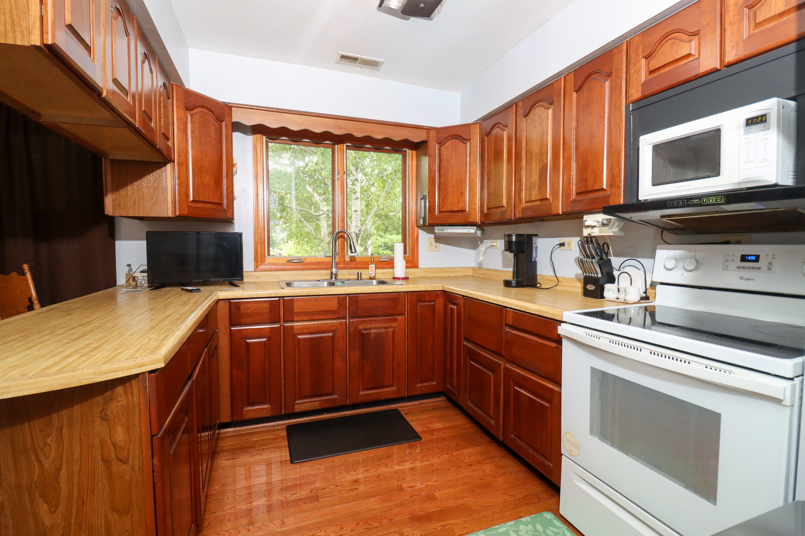 13164 W Hart Street Property Photo 7