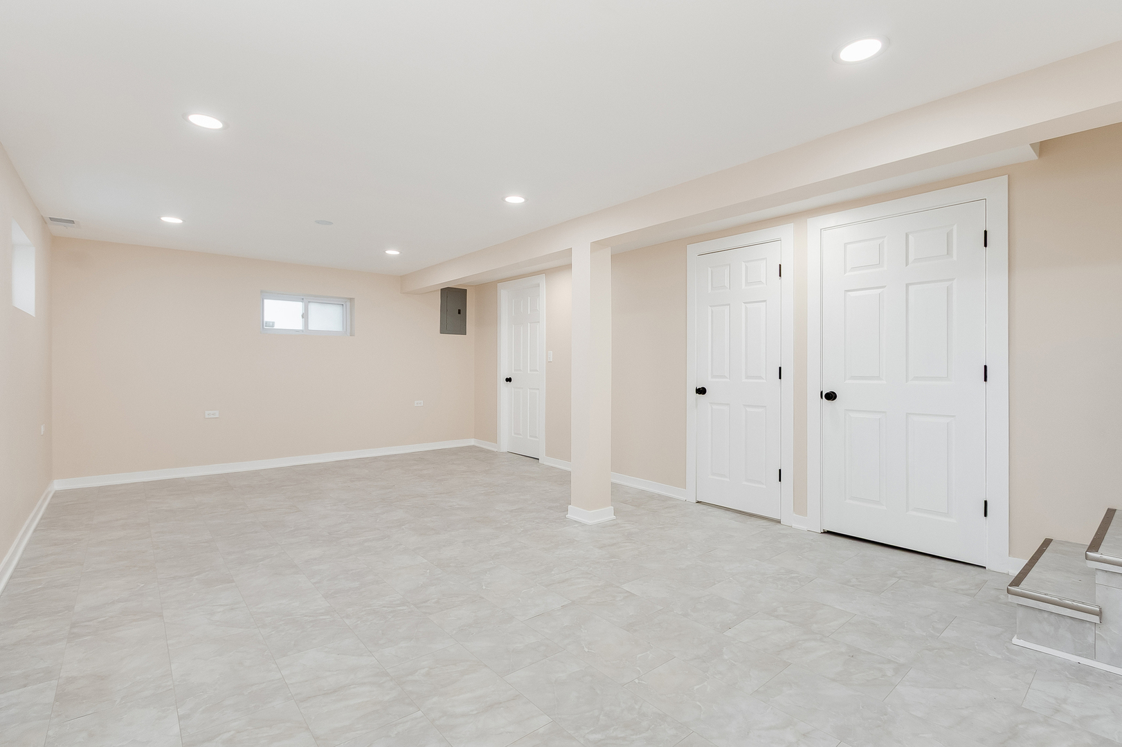 6117 W 80th Street Property Photo 19