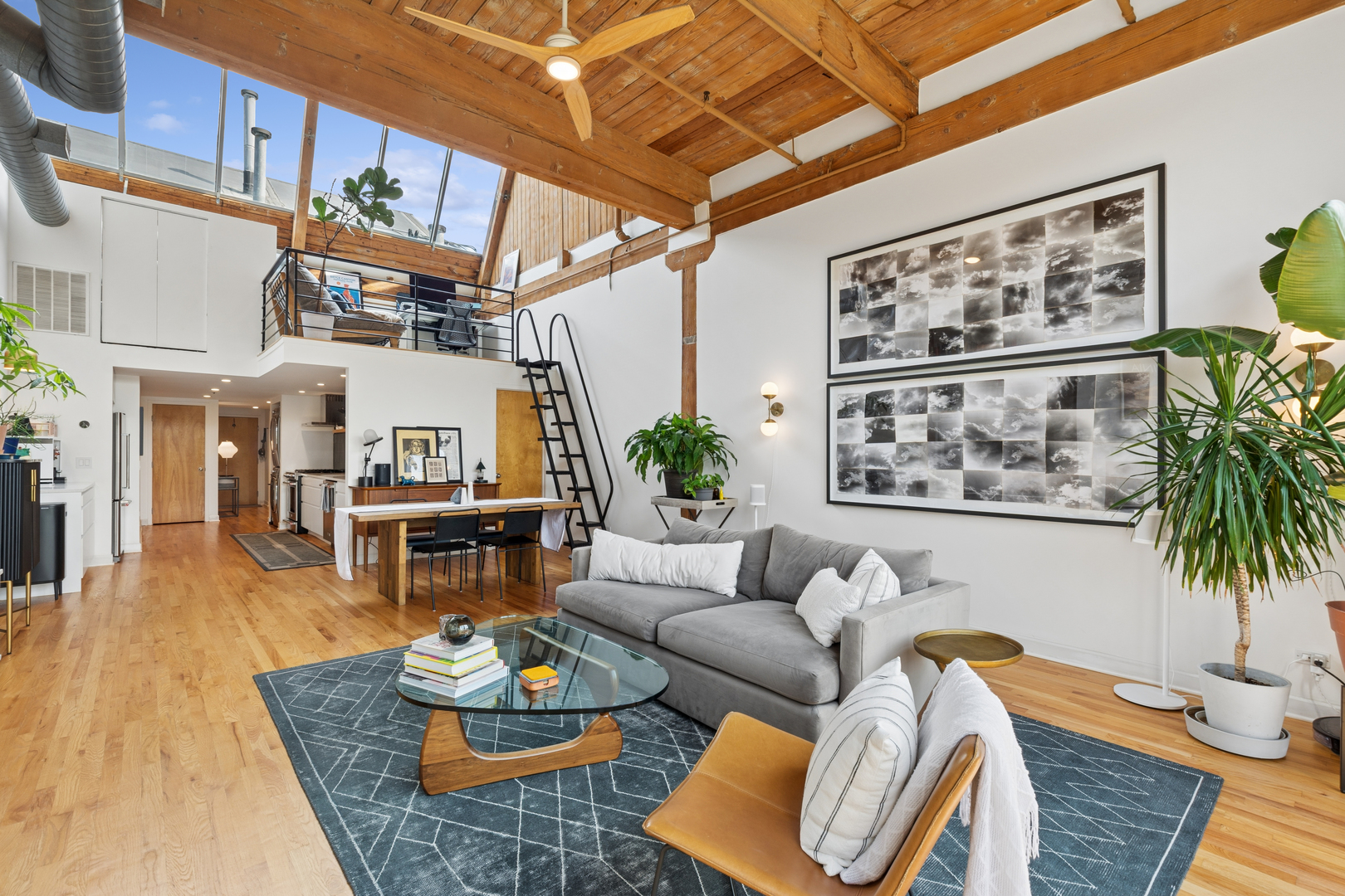2300 W Wabansia Avenue 308 Property Photo 8