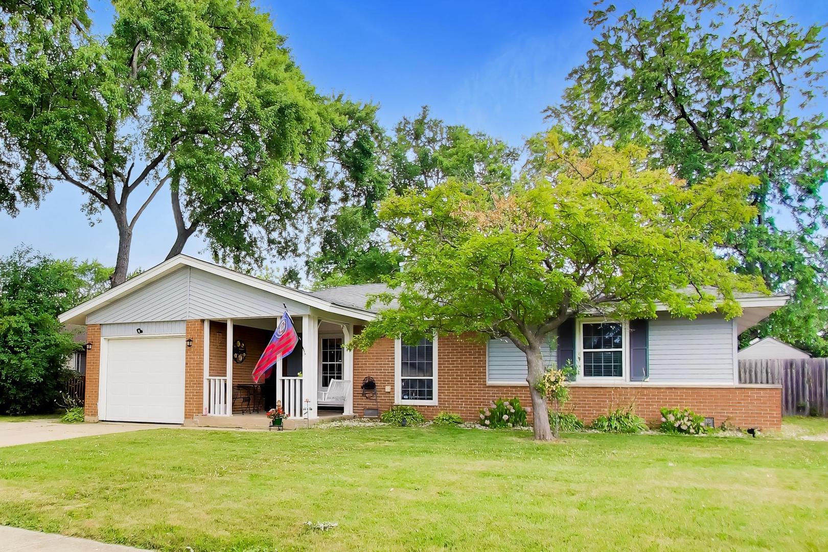 502 Shadywood Lane Property Photo 3