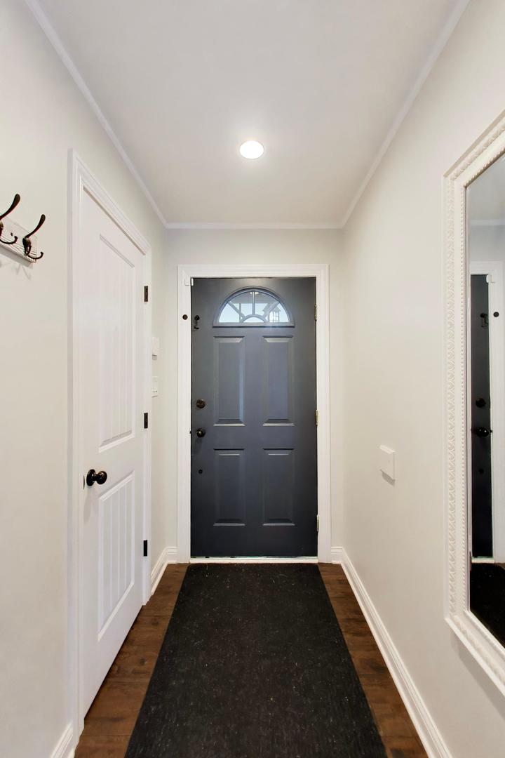 502 Shadywood Lane Property Photo 6