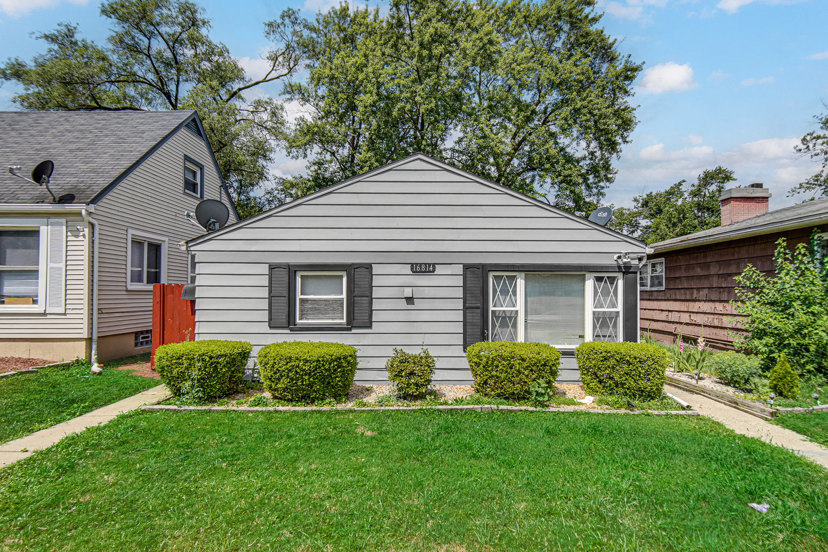 16814 Crane Avenue Property Photo 3