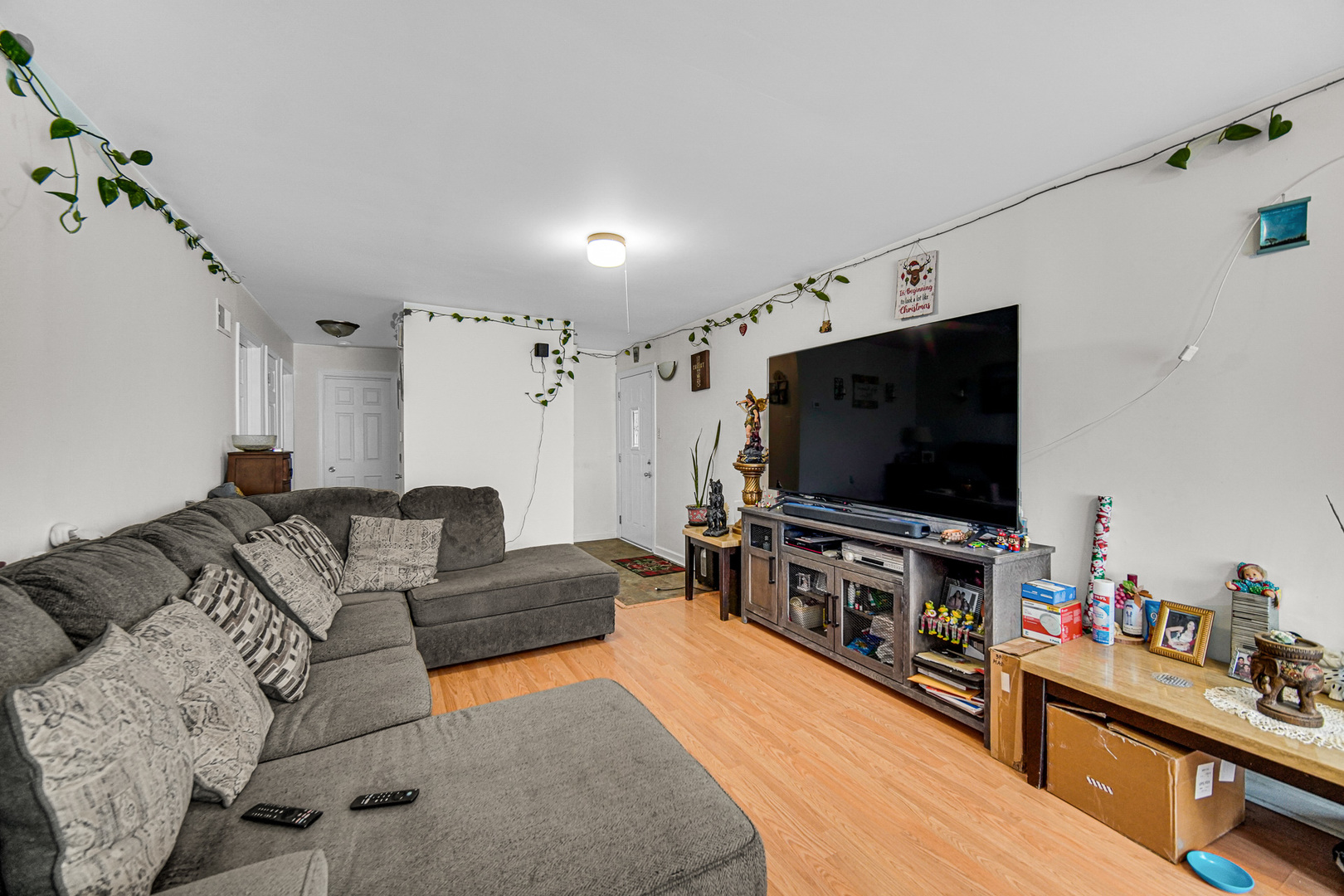 16814 Crane Avenue Property Photo 9