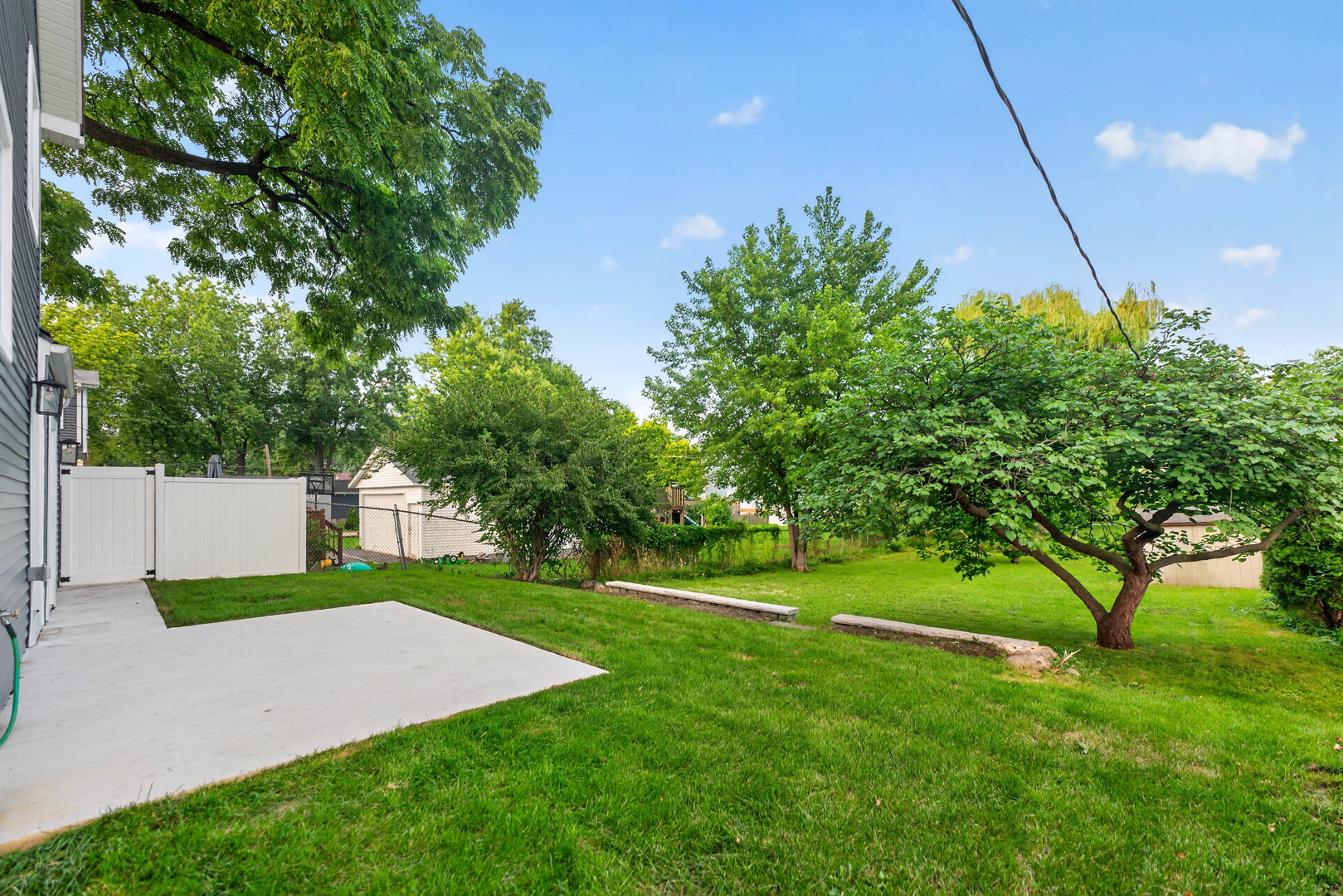 741 S Ardmore Avenue Property Photo 45