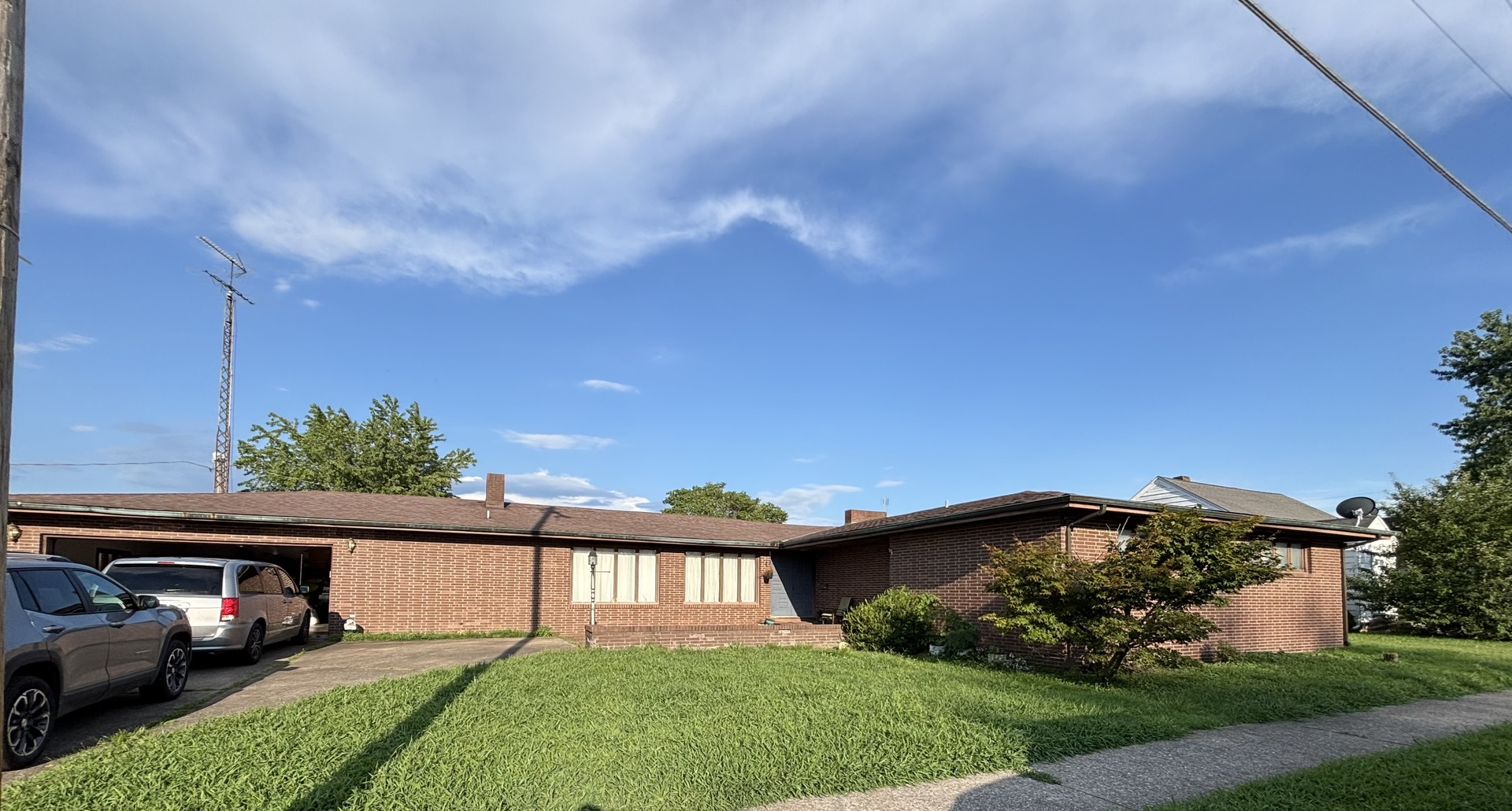 406 S Walnut Street Property Photo 1