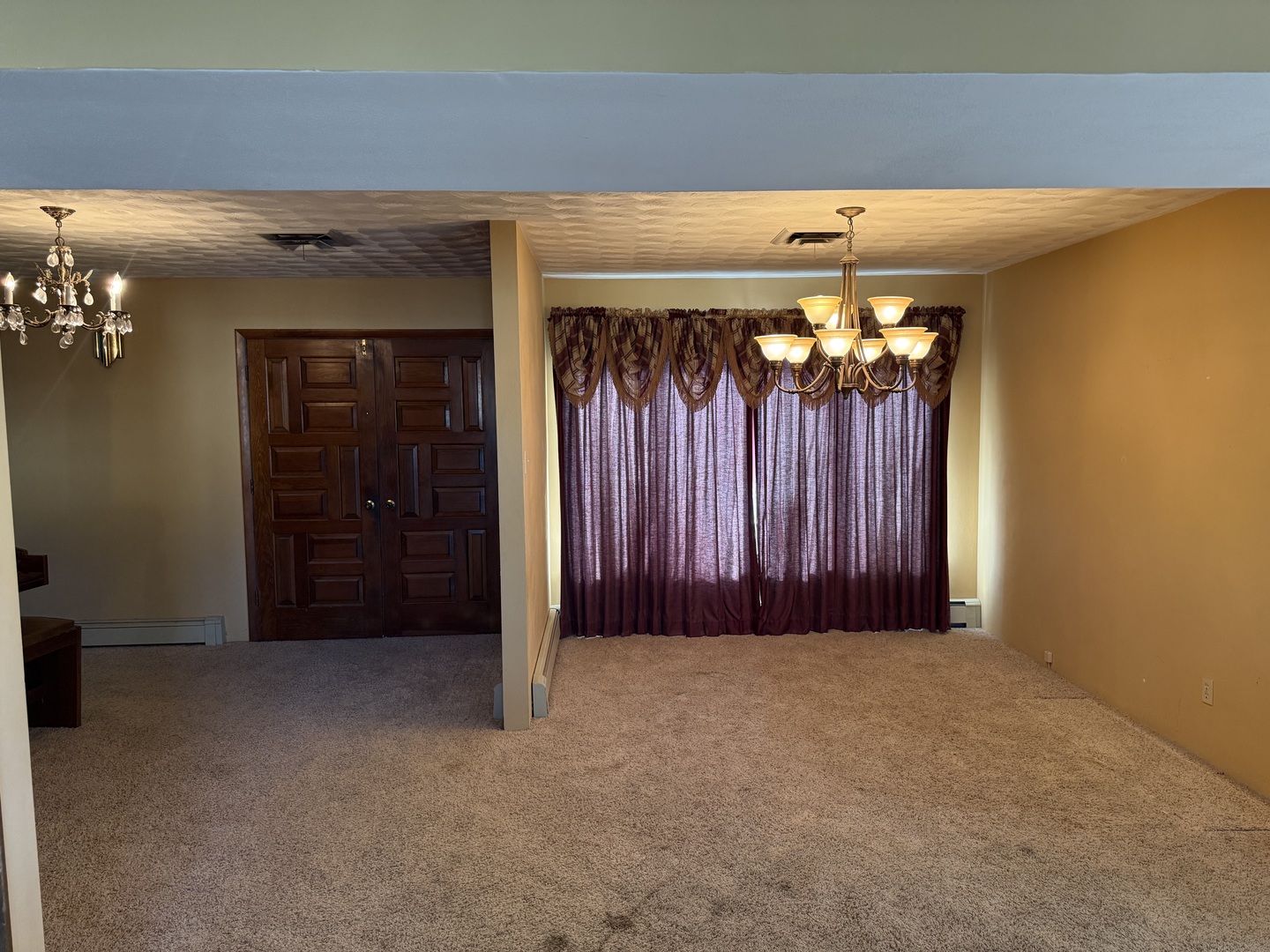 406 S Walnut Street Property Photo 9