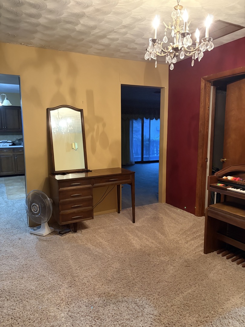406 S Walnut Street Property Photo 10